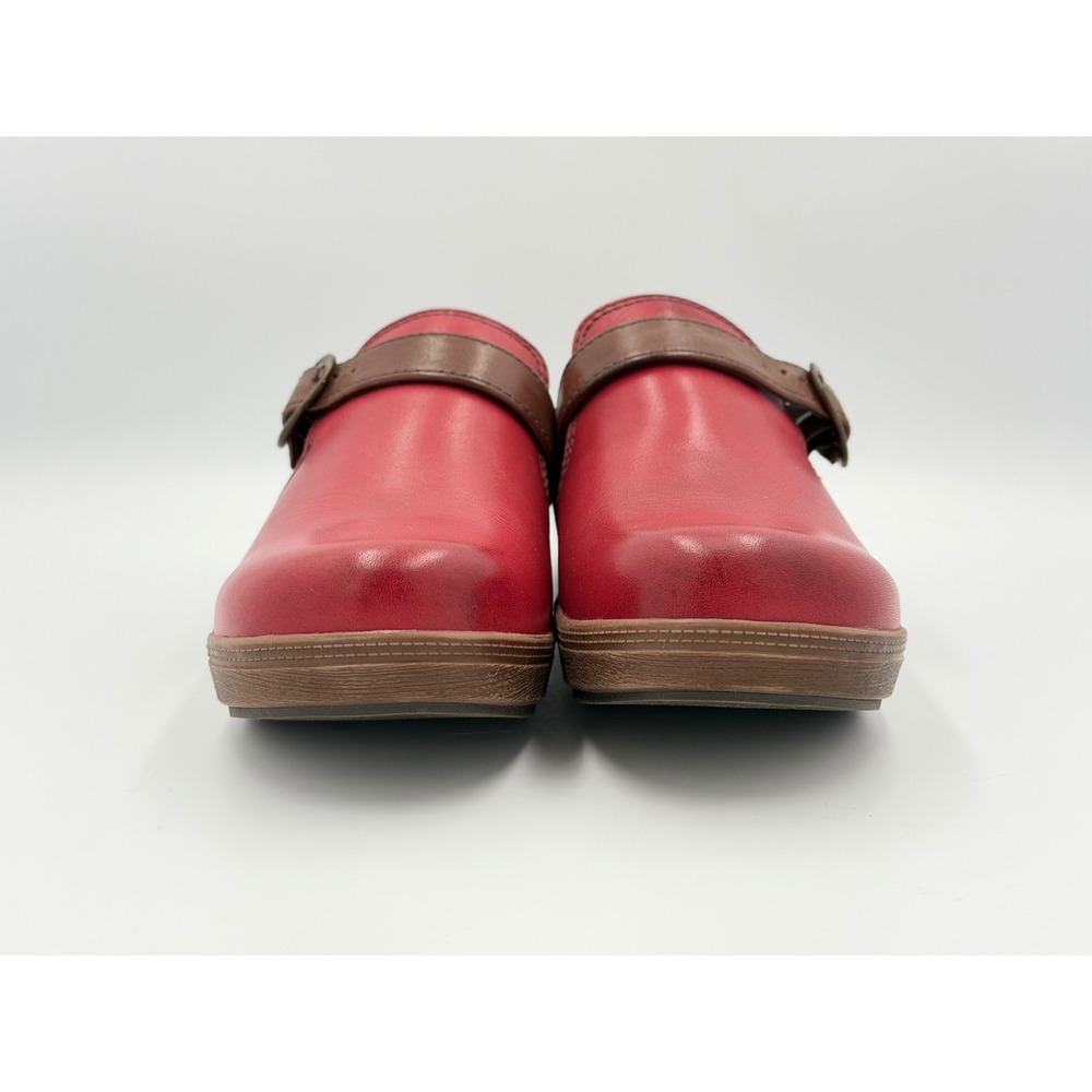 Samuel Hubbard Cascade Clogs Womens 7 Red Leather Buckle Mules